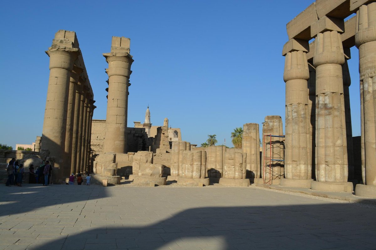 اعمدة معبد الكرنك